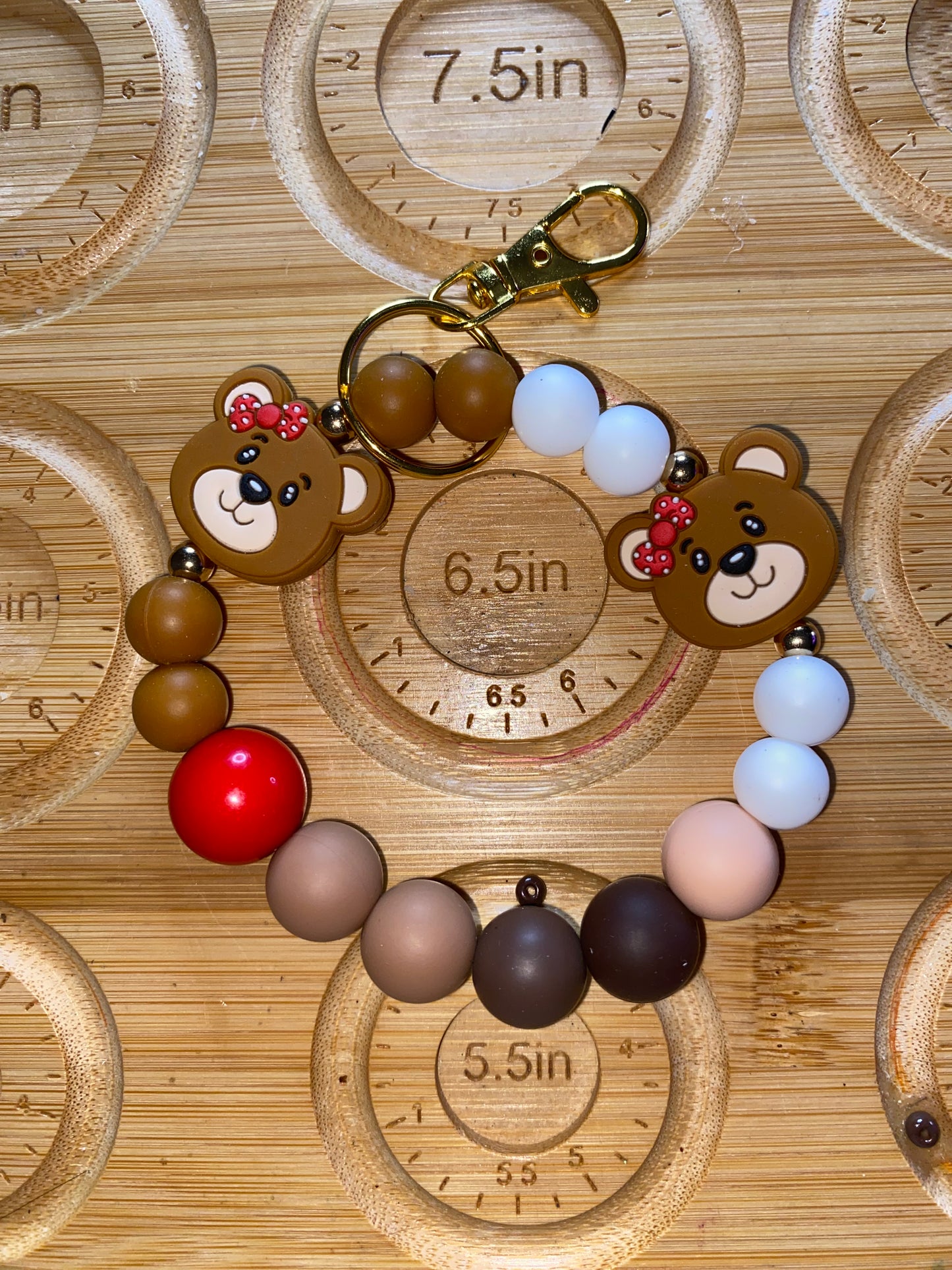 π€ This Teddy Bear Wristlet Is TOO Cute to Leave Behind! ππ»